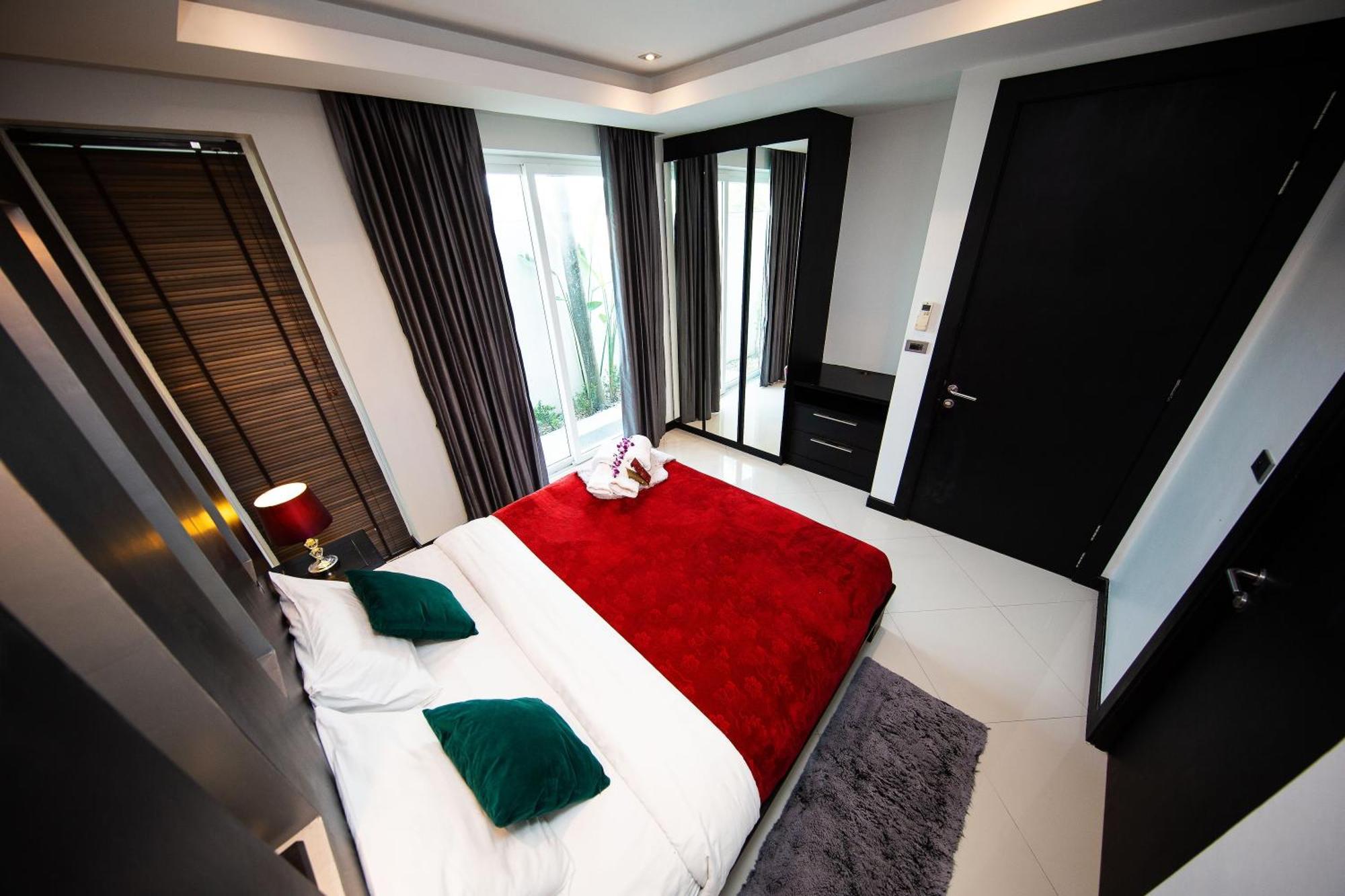 Colibri Pool Villa Pattaya Jomtien Beach Room photo
