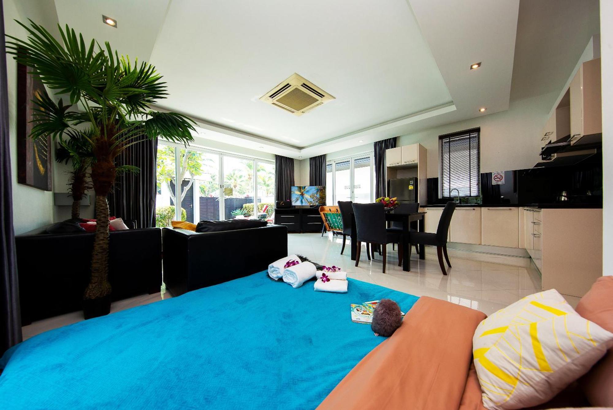 Colibri Pool Villa Pattaya Jomtien Beach Room photo